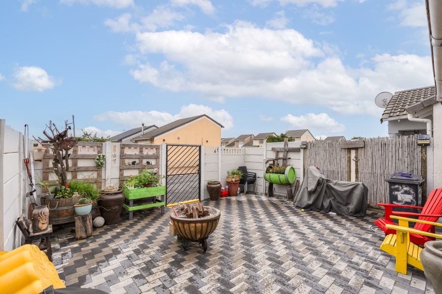 2 Bedroom Property for Sale in Thornton Western Cape